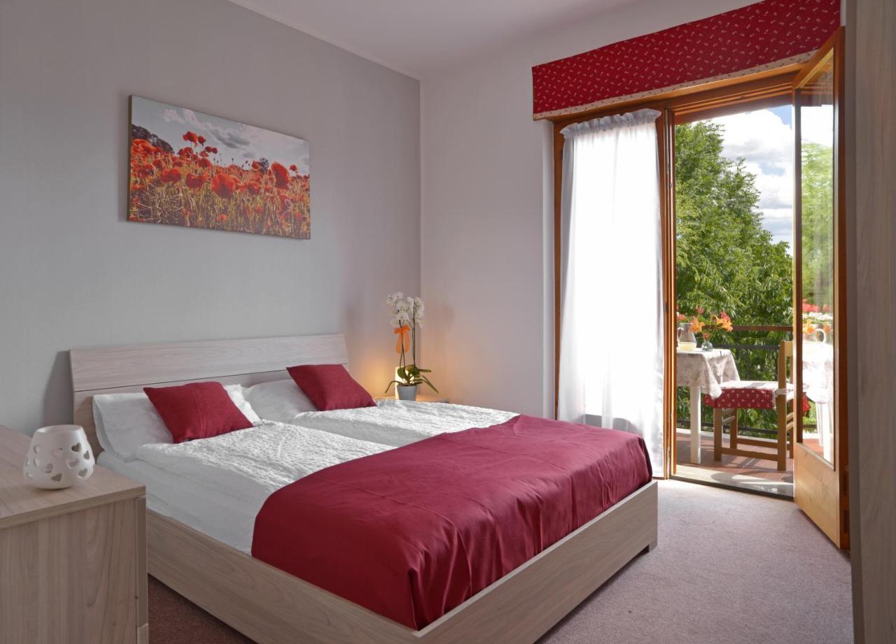 Piccolo Orso Bruno Bed & Breakfast Cavareno Exterior photo